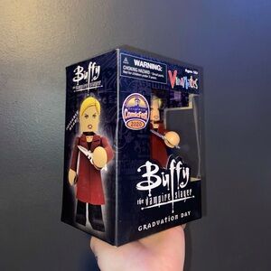 BUFFY THE VAMPIRE SLAYER VINIMATES ACTION FIGURE EXCLUSIVE
